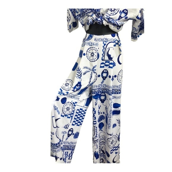 Blue white satin effect multi print‎ buttoned down shirt & pants 2pc set size  M - Picture 8 of 17